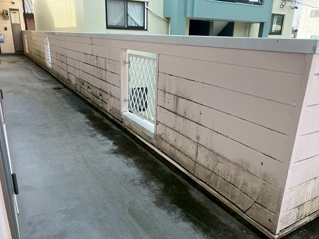 破損・腐食している外壁